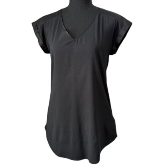 EXPRESS Black V-Neck Short Sleeve Blouse Small - Picture 1 of 12